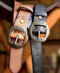 New Arrow & Shield Pattern Brass Buckle Leather Belt - Black Belts