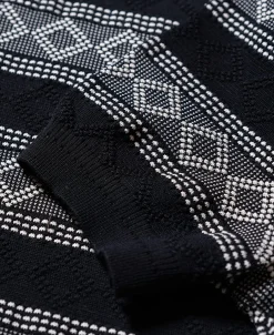 Fashion Diamond Pattern Jacquard Crew Neck T-Shirt - White/Black Short Sleeve T-Shirts | T-shirts