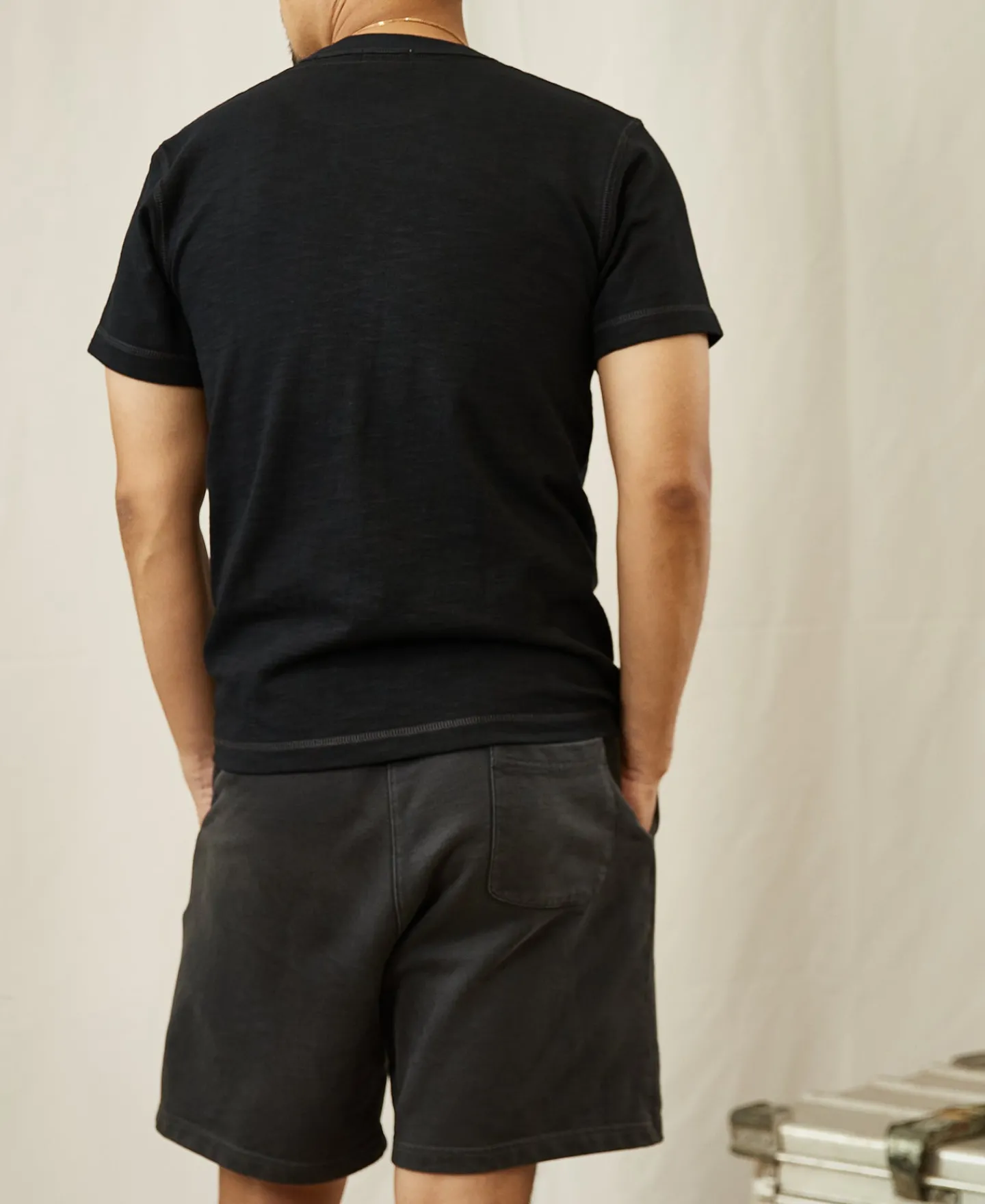 Fashion Heavyweight US Cotton Gusset Tubular T-Shirt - Black Short Sleeve T-Shirts | T-shirts