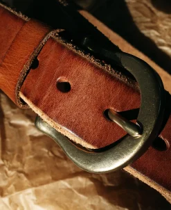 Fashion Horseshoe Buckle Leather Belt - Brown Belts
