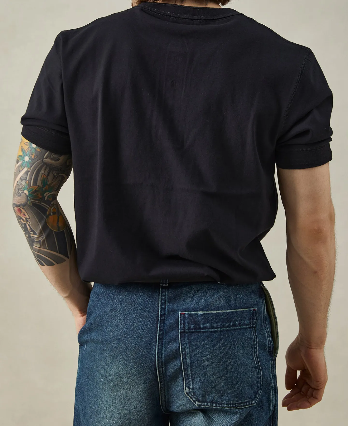 Clearance 9.3 oz Cotton Tubular Henley T-Shirt - Black Henleys | Short Sleeve T-Shirts