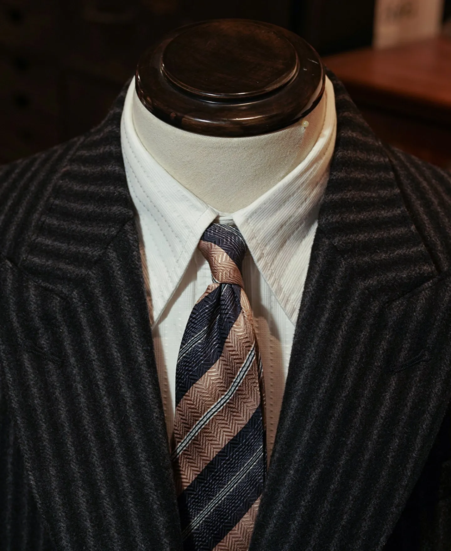 New 1920s Point Collar Jacquard Textured Dobby Shirt Long Sleeve Shirts | Shirts